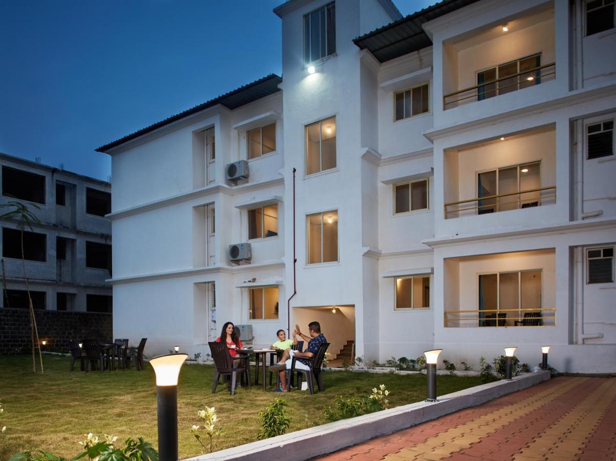 Dacha Arambol Hotel Bagian luar foto
